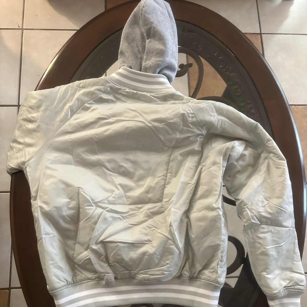 Bomber jacket - Picture 2 of 2